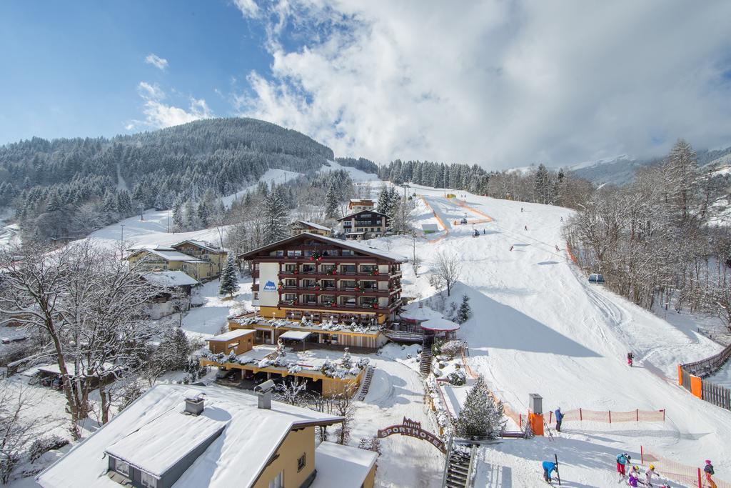 Alpin- Das Sporthotel - Ski In Ski Out Cityxpress, Summercard Included Целль-ам-Зе Экстерьер фото