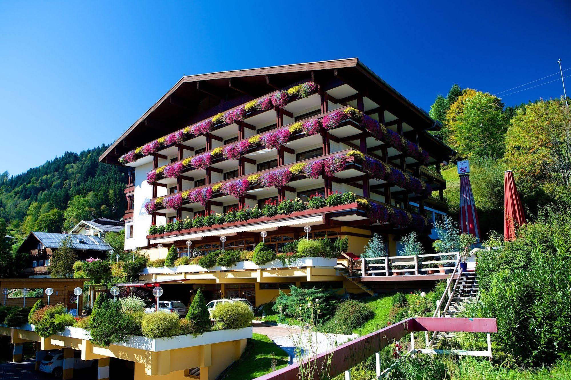 Alpin- Das Sporthotel, Summercard Included May - September Целль-ам-Зе Экстерьер фото