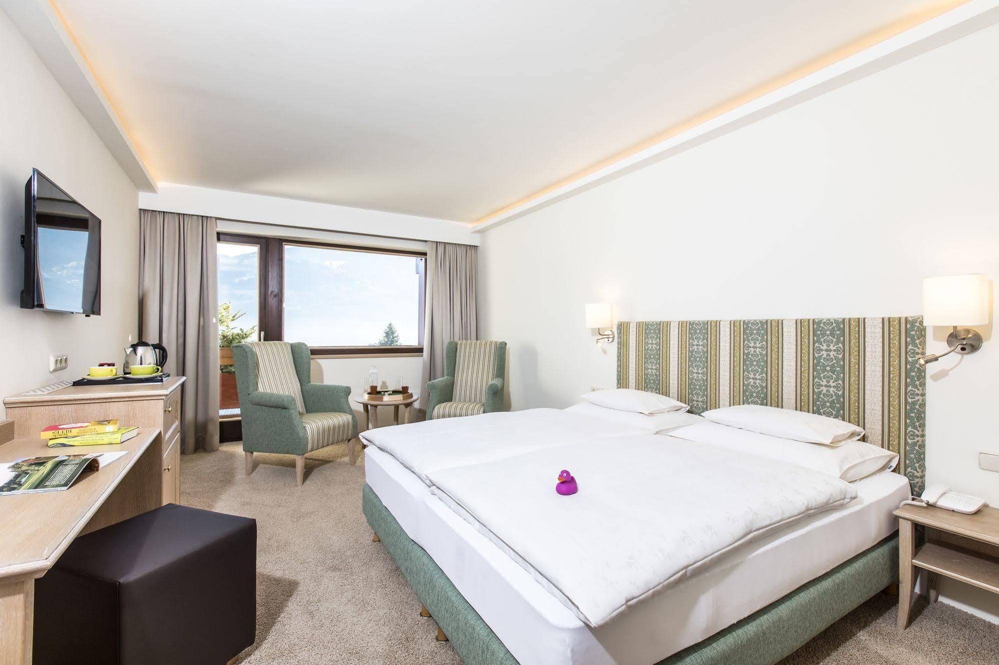 Alpin- Das Sporthotel, Summercard Included May - September Целль-ам-Зе Экстерьер фото